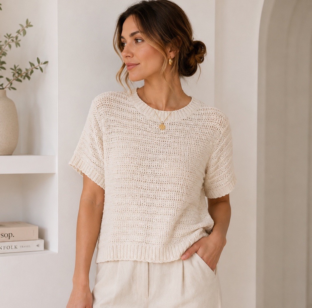 Universal Thread Women’s Beige Open Knit Scalloped Crew Neck Pullover Sweater S