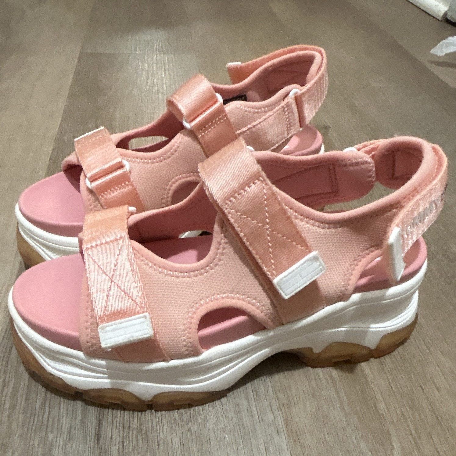 New Tommy Jeans Women’s Pink Platform Strappy Sandals Hook & Loop Logo Size 7