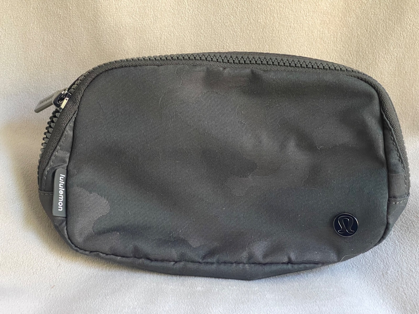 Lululemon Everywhere Belt Bag Navy Camo
