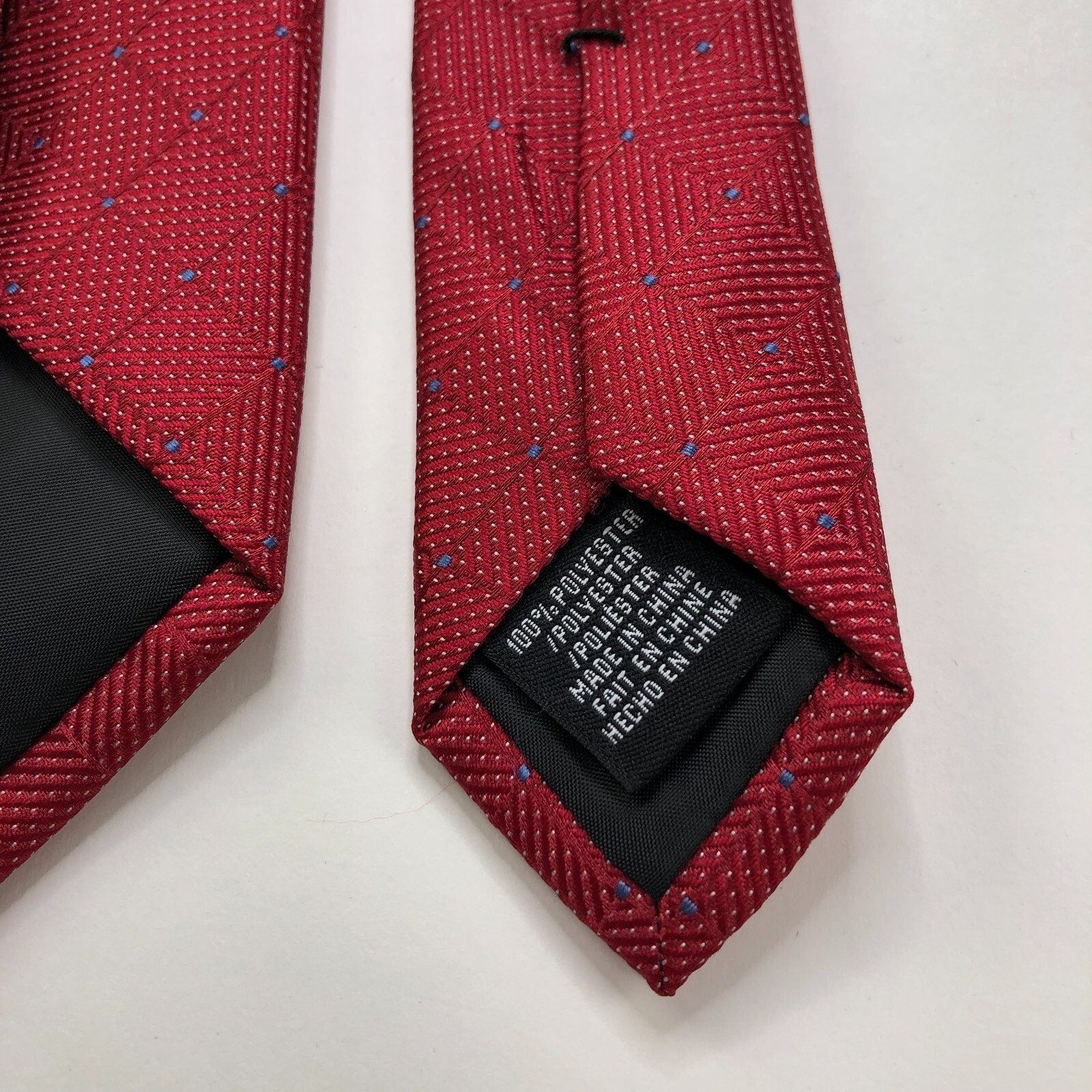Perry Ellis Portfolio NEW Red 100% Polyester Neck Tie Geometric 2.75 In /58-in