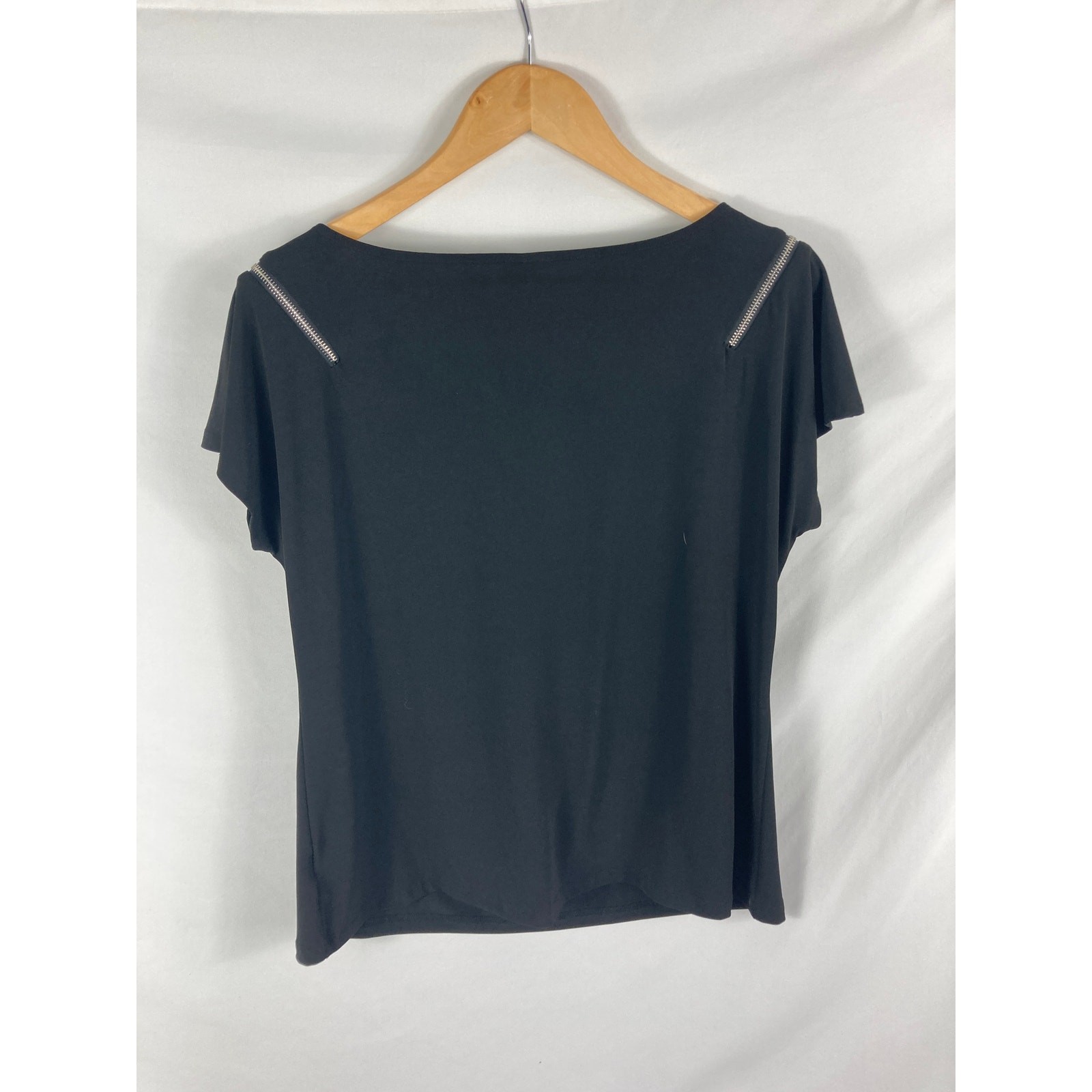 NWT Worthing Stretch Zipper Shoulder Flowy Blouse Black Size XL