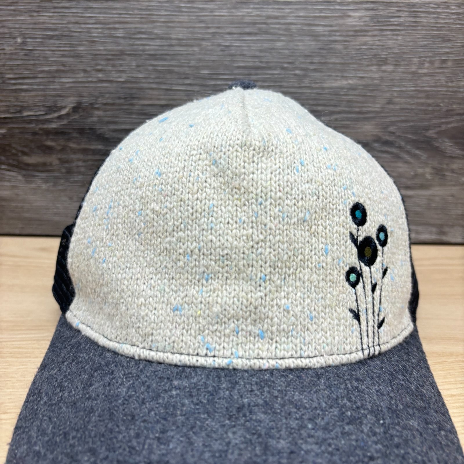 Pistil Hat Cap Snap Back Gray Flower Embroidery Knit Sweater Trucker Mesh Womens