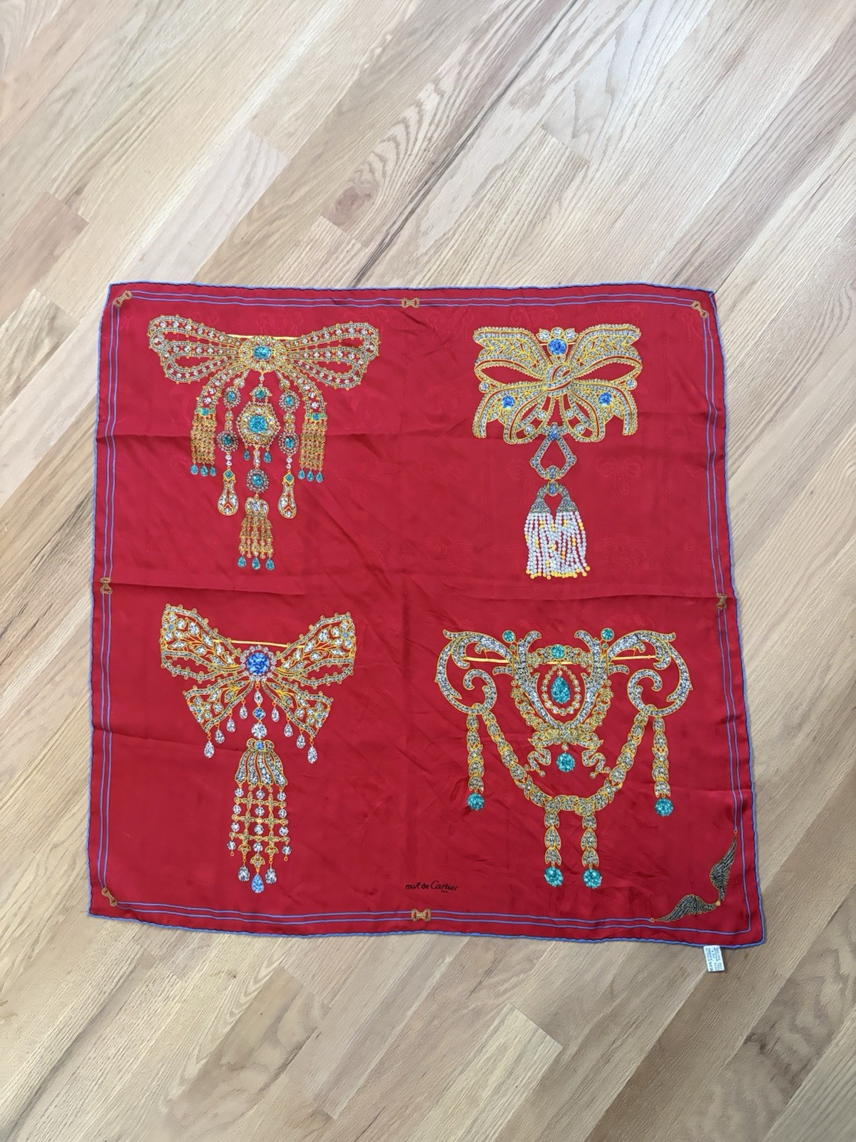 CARTIER PARIS Must de Cartier 100% SILK RED SCARF VINTAGE JEWELED PATTERN