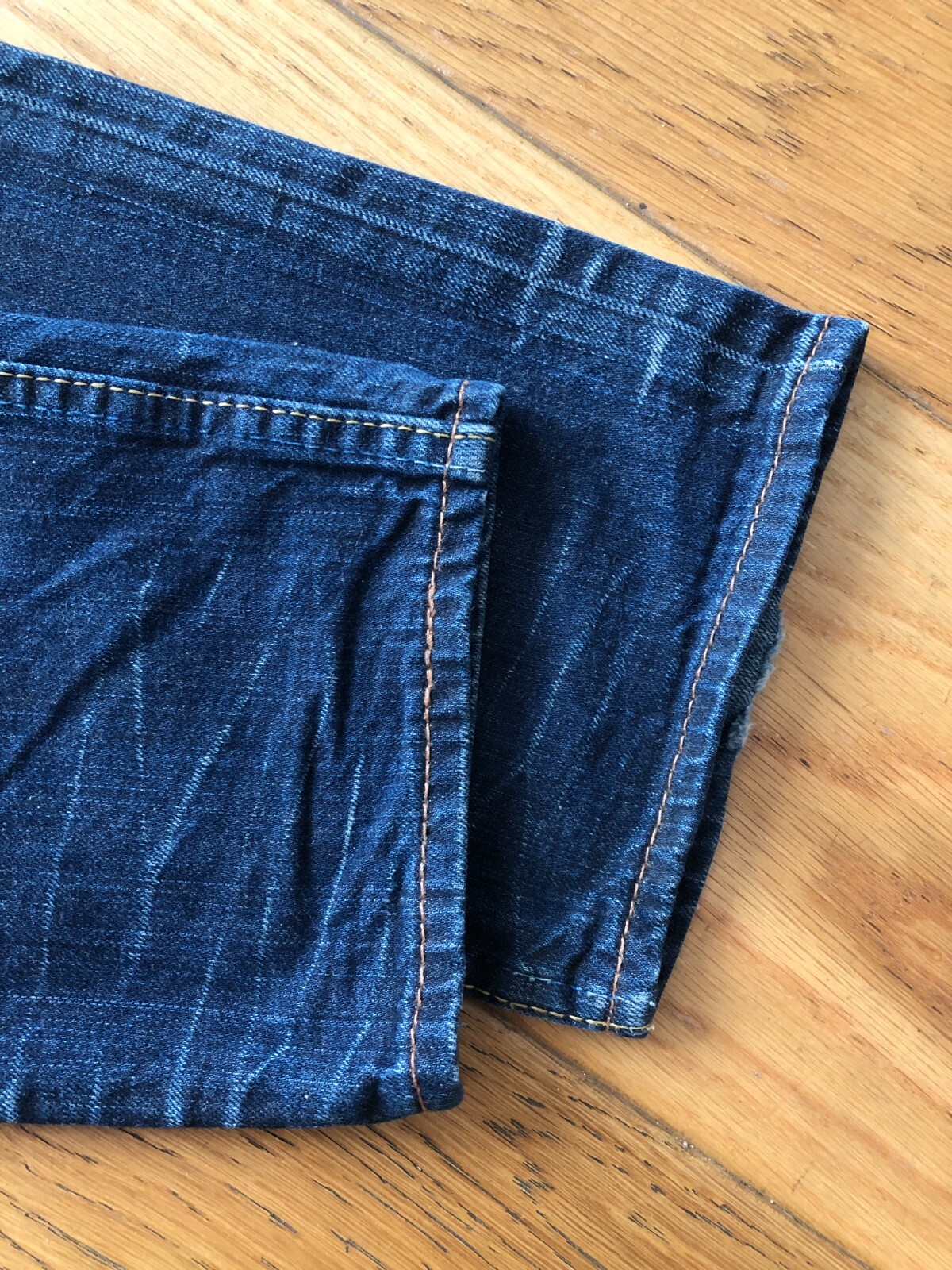 LEVI’S STRAUSS & CO MEN’S DARK BLUE 504 STRAIGHT JEAN W29 L32 (31)