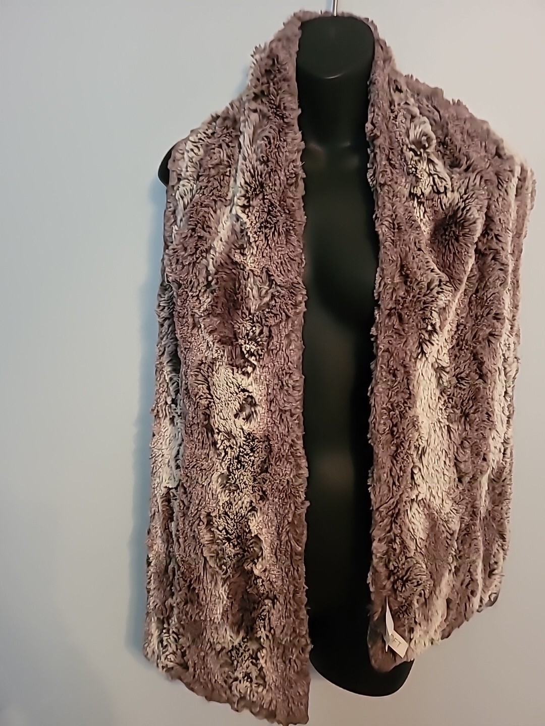 Scarf Faux Fur BY Loft Luxuriously Soft Rectangular Womens 9.5 X 64 Inches