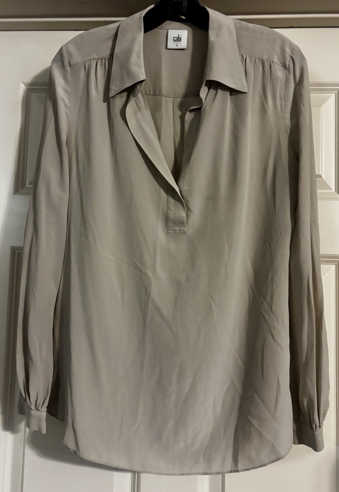 CAbi Silk Scandi Minimal Boho Old Money Mob Wife Quiet Luxury Clean Girl Size M