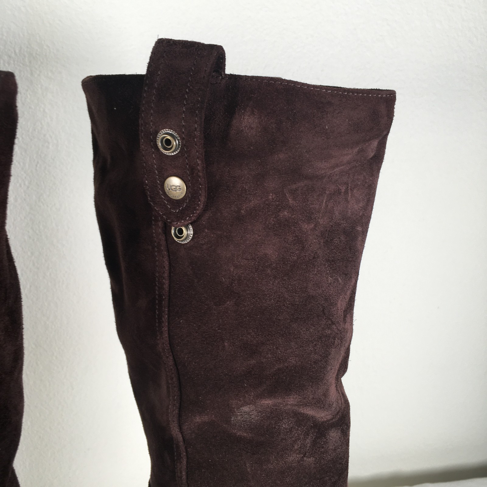 UGG Australia Chocolate Suede Leather Knee High Heel Boot Pull-On Women’s 8
