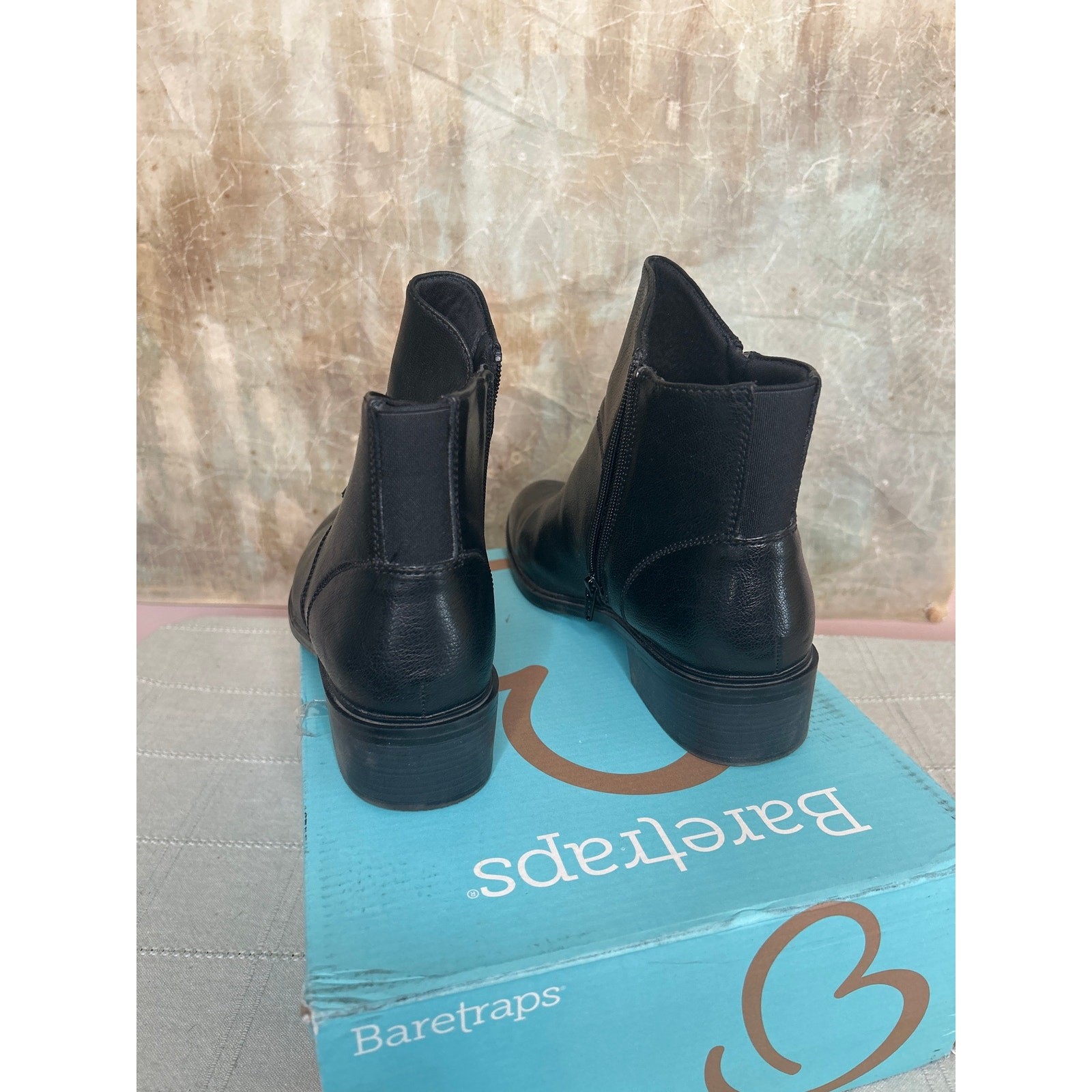 BareTraps Alona Women’s Black Block Heel Ankle Bootie Microfiber Footbed Size 9M