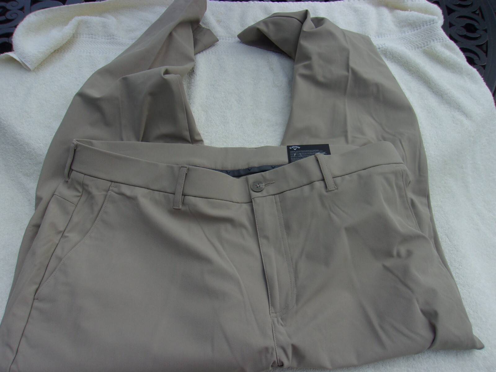 NWT Callaway poly. blend golf pants, men’s 38 x 30, green, or dark khaki, $96