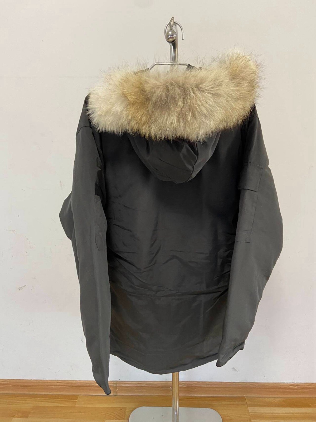 Canada Goose Men’s Gray Hooded Parka Jacket Fur Trim Down Insulated Size L