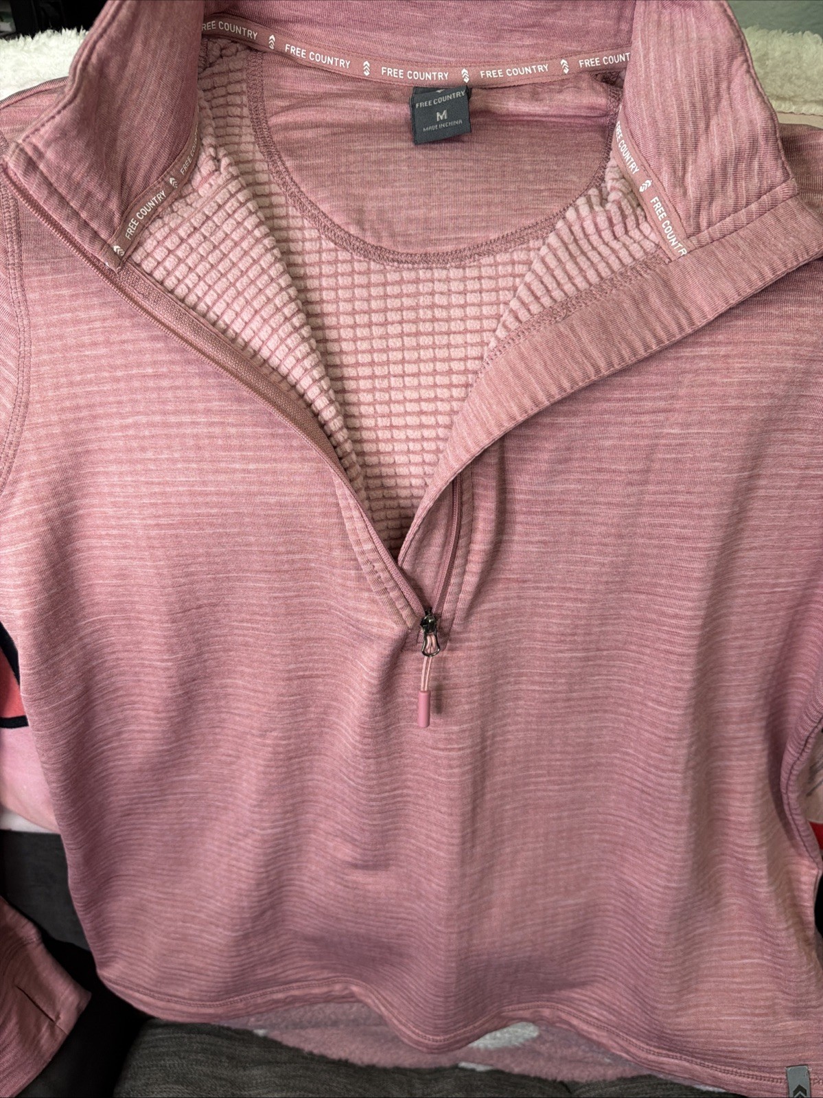 Free Country Pull Over