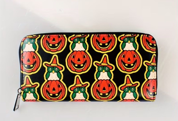 Vintage Looking Halloween Wallet. Cute. Festive.🦉Pumpkins🎃. Casual. Daily