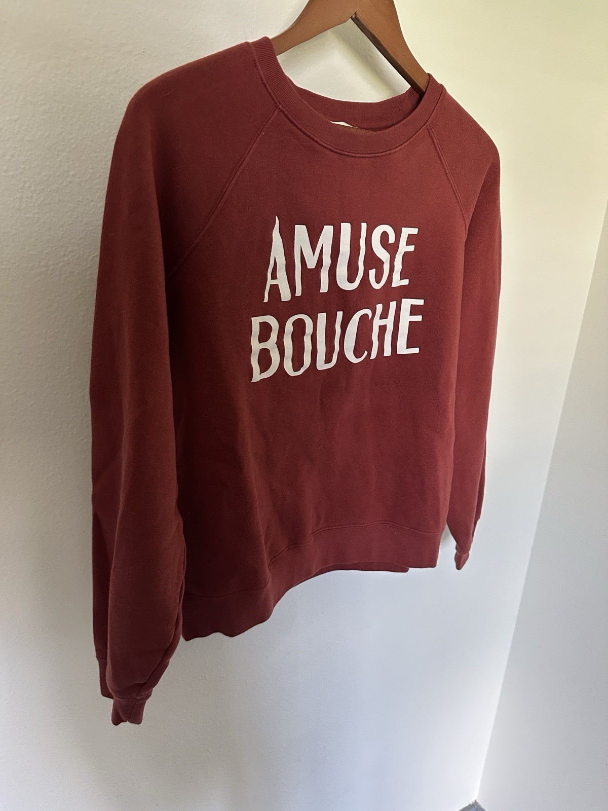 Sézane Saint-Fiacre Amuse Bouche Logo Crewneck raglan Sweatshirt M