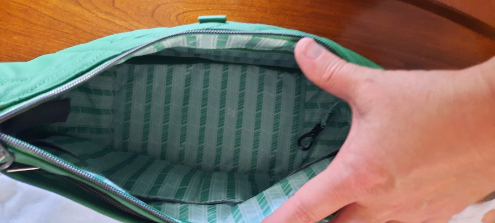 Lug Green Quilted Crossbody Bag Zip Closure Lined Adjustable Detachable Strap