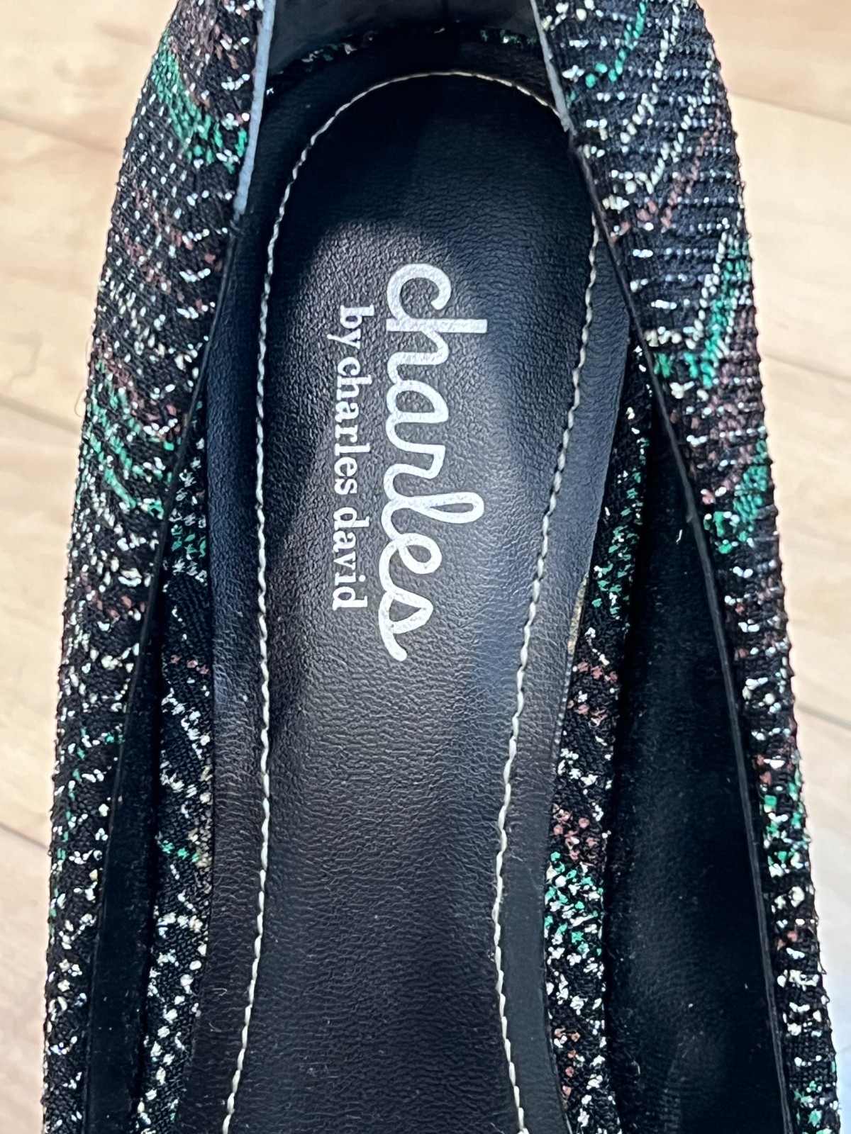 Charles by Charles David Chevron Pattern Pumps Pointed Toe Stiletto Multi Size 9