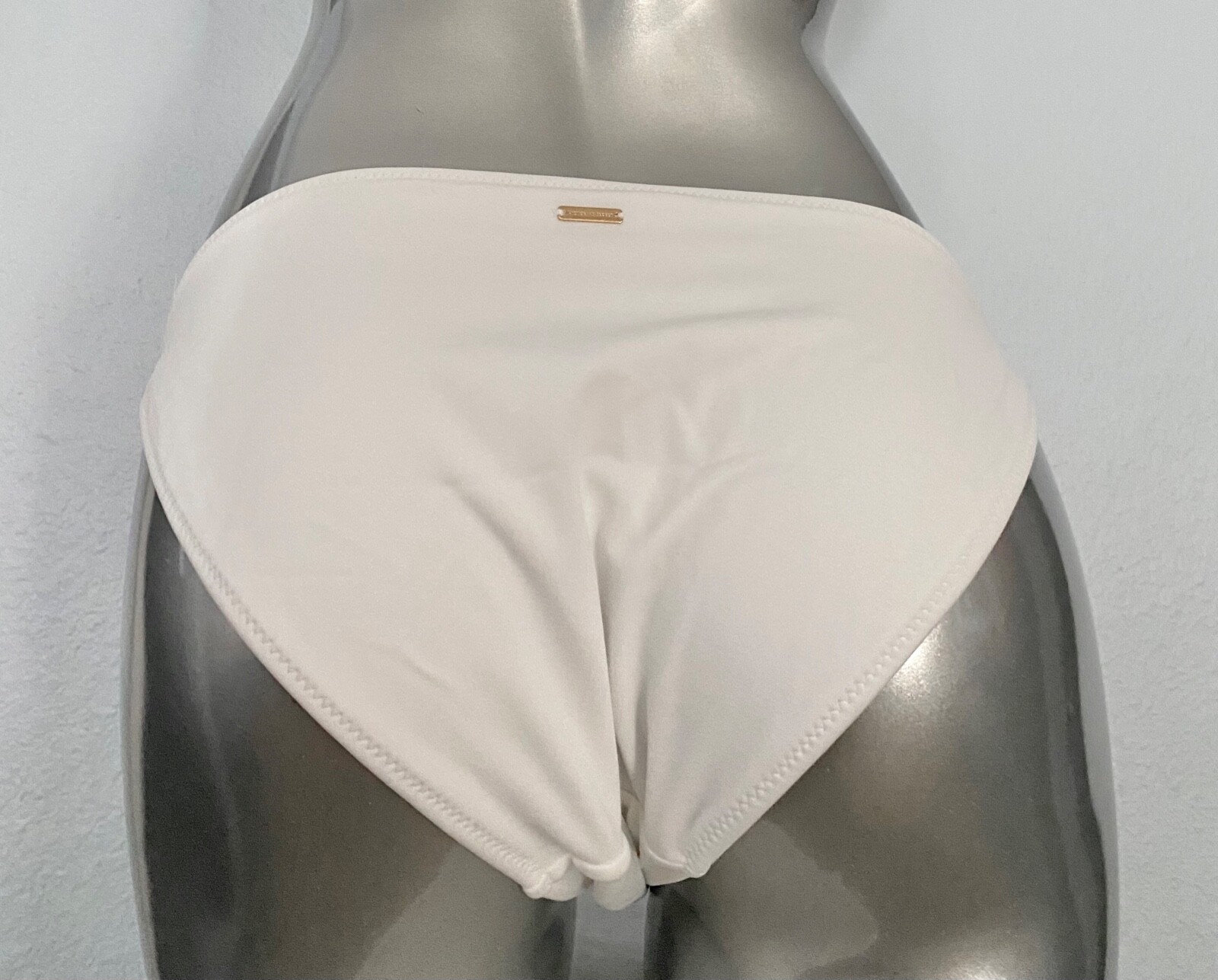 Victoria’s Secret Nwt White Solid Sexy String Itsy Low Swim Bikini Bottom XL