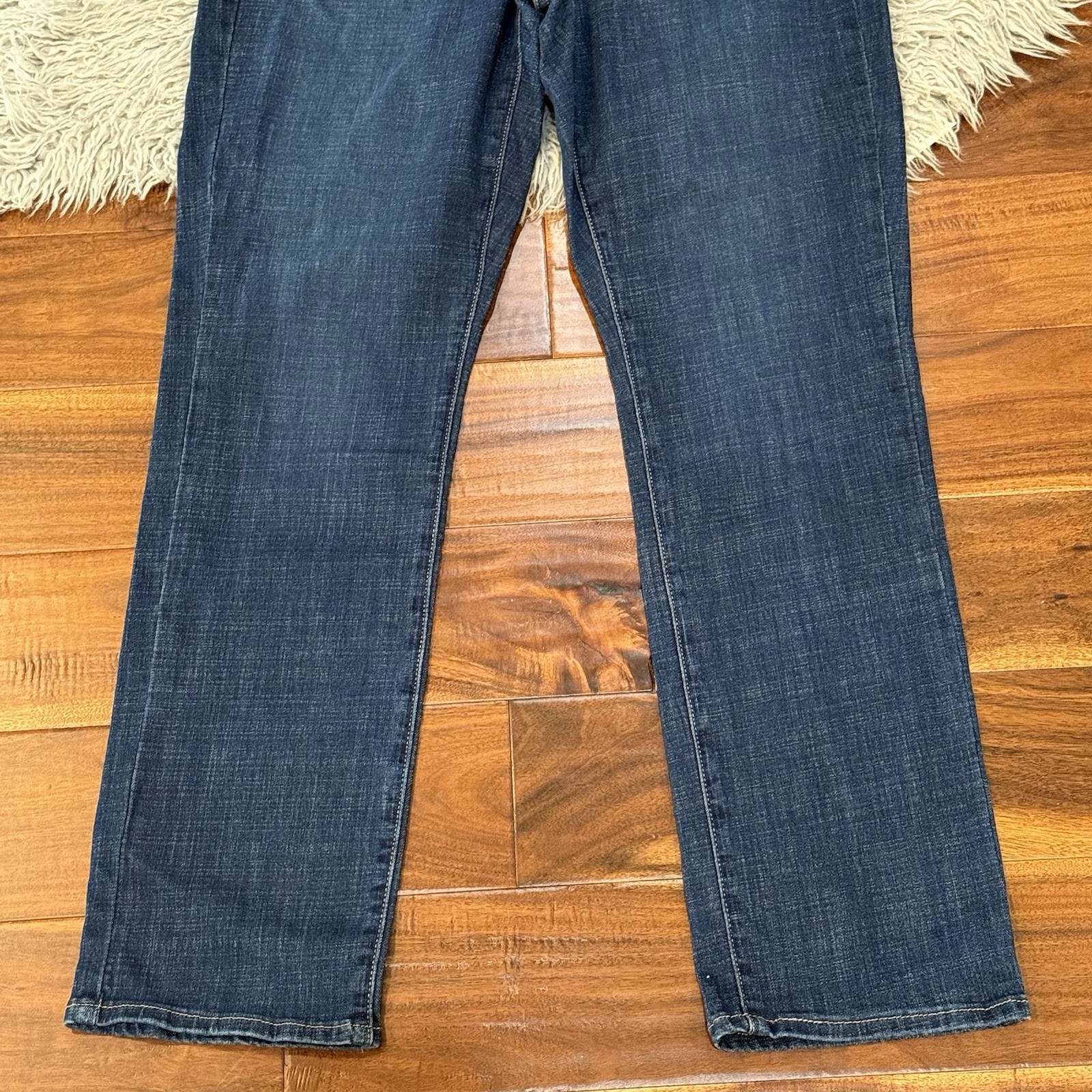 Levis Womens Classic Straight Leg Jeans 10 30 Lapis Dark Horse Medium Wash New