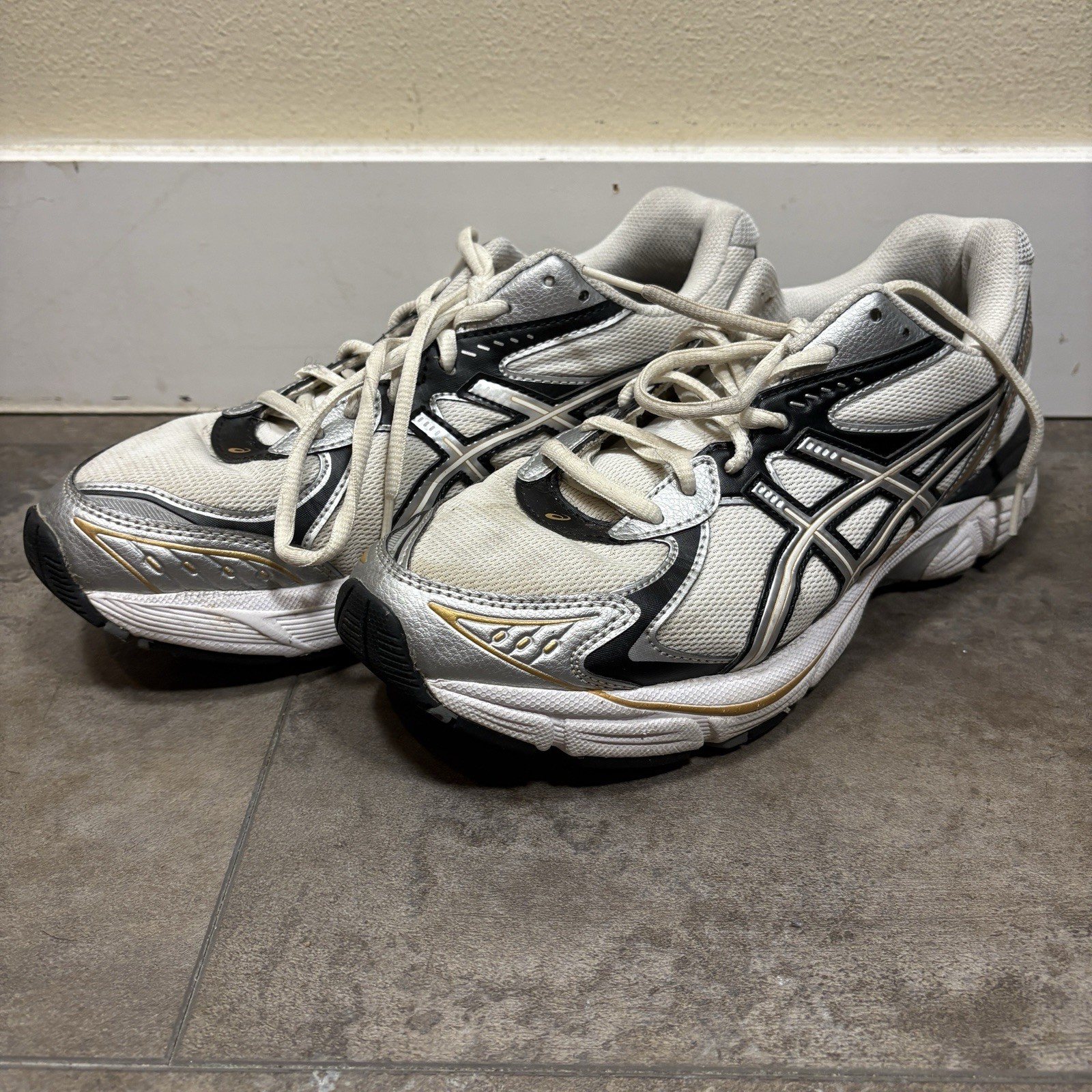 ASICS GT-2160 White Pure Silver Men’s Size 9 Sneakers 1203A320-100 Tech Runner