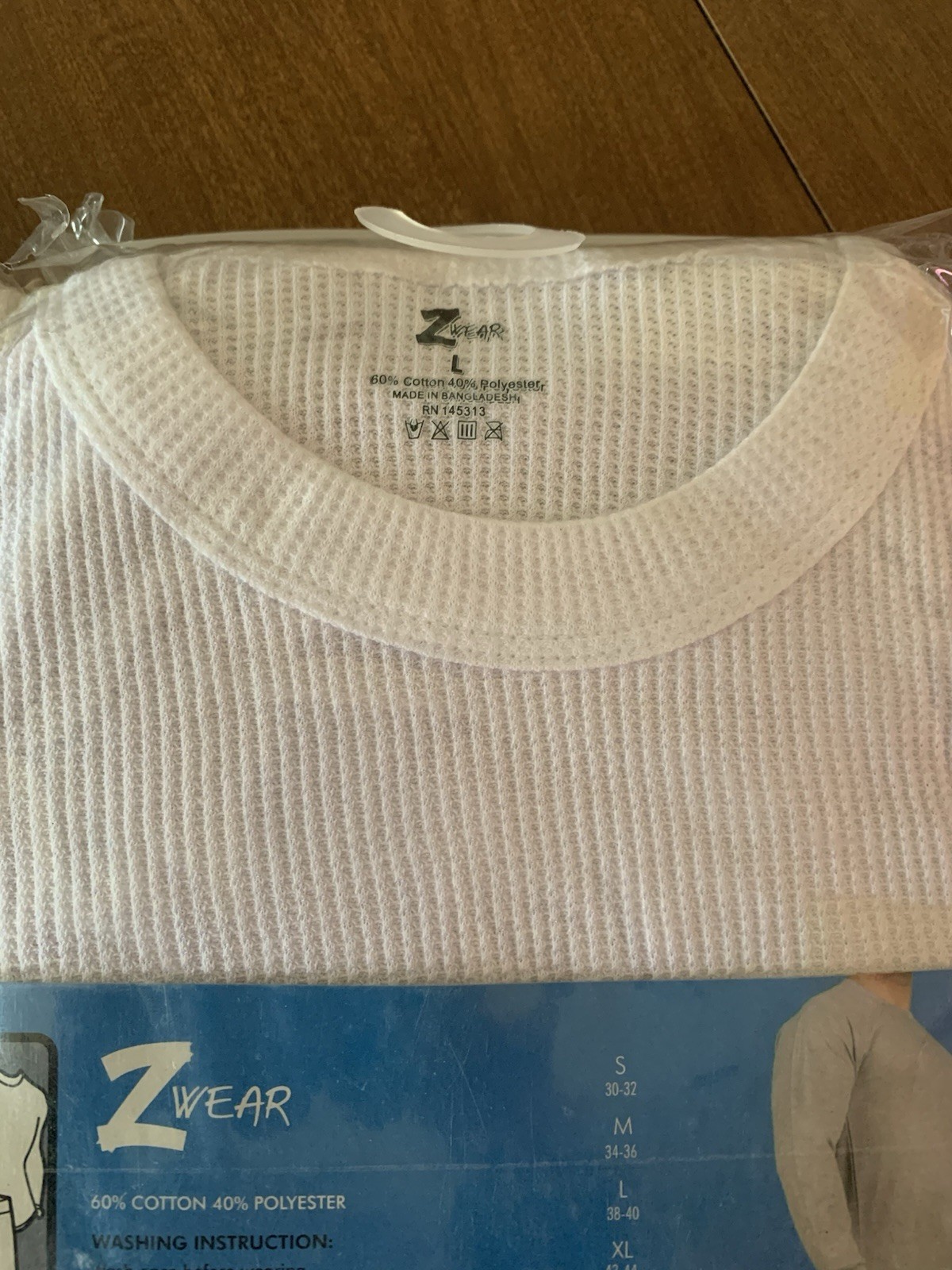 Z~Wear Men’s Large Thermal 2 Sets Top/Bottom NEW White/Gray