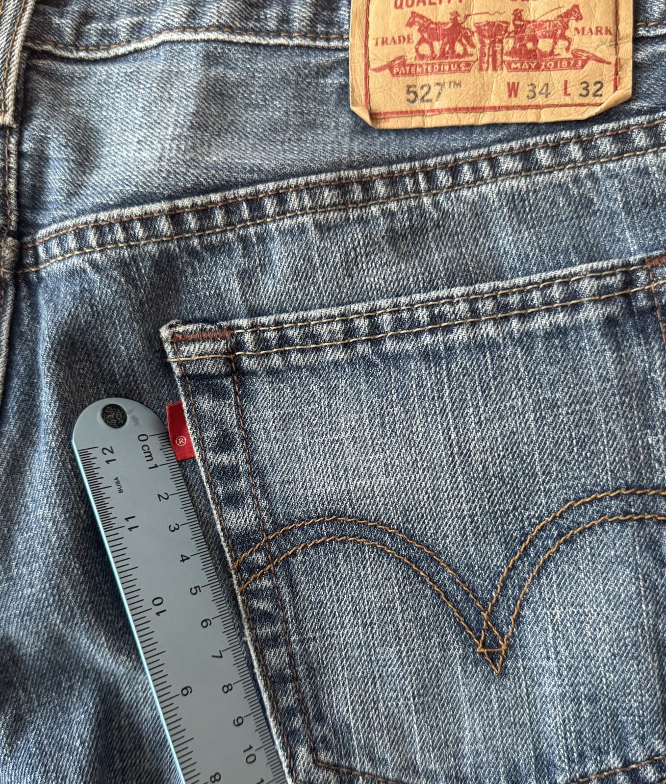 Vintage Levis jeans Men’s 34×32 Blue 527 Low Boot Bootcut Distressed Faded Y2k