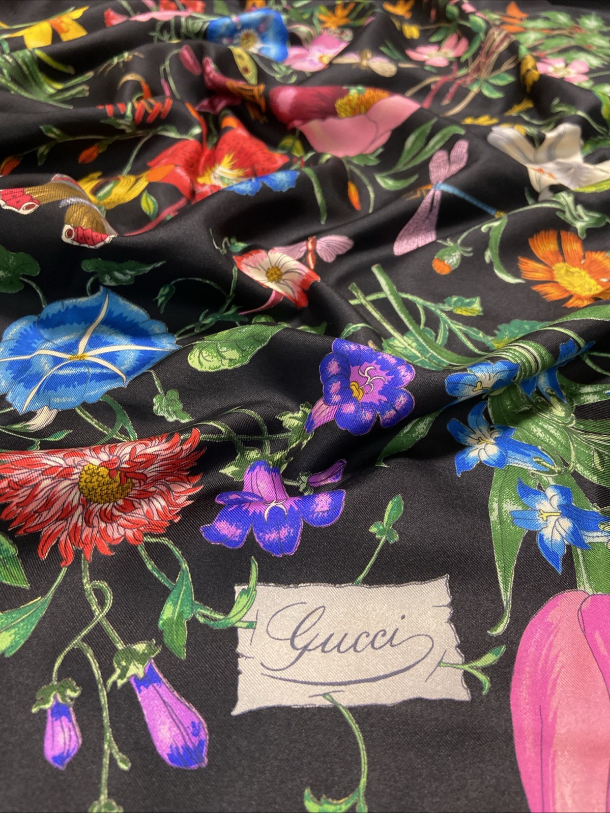 GUCCI Flora Silk Scarf 33in Flower Botanical Pattern Classic Luxury Italy