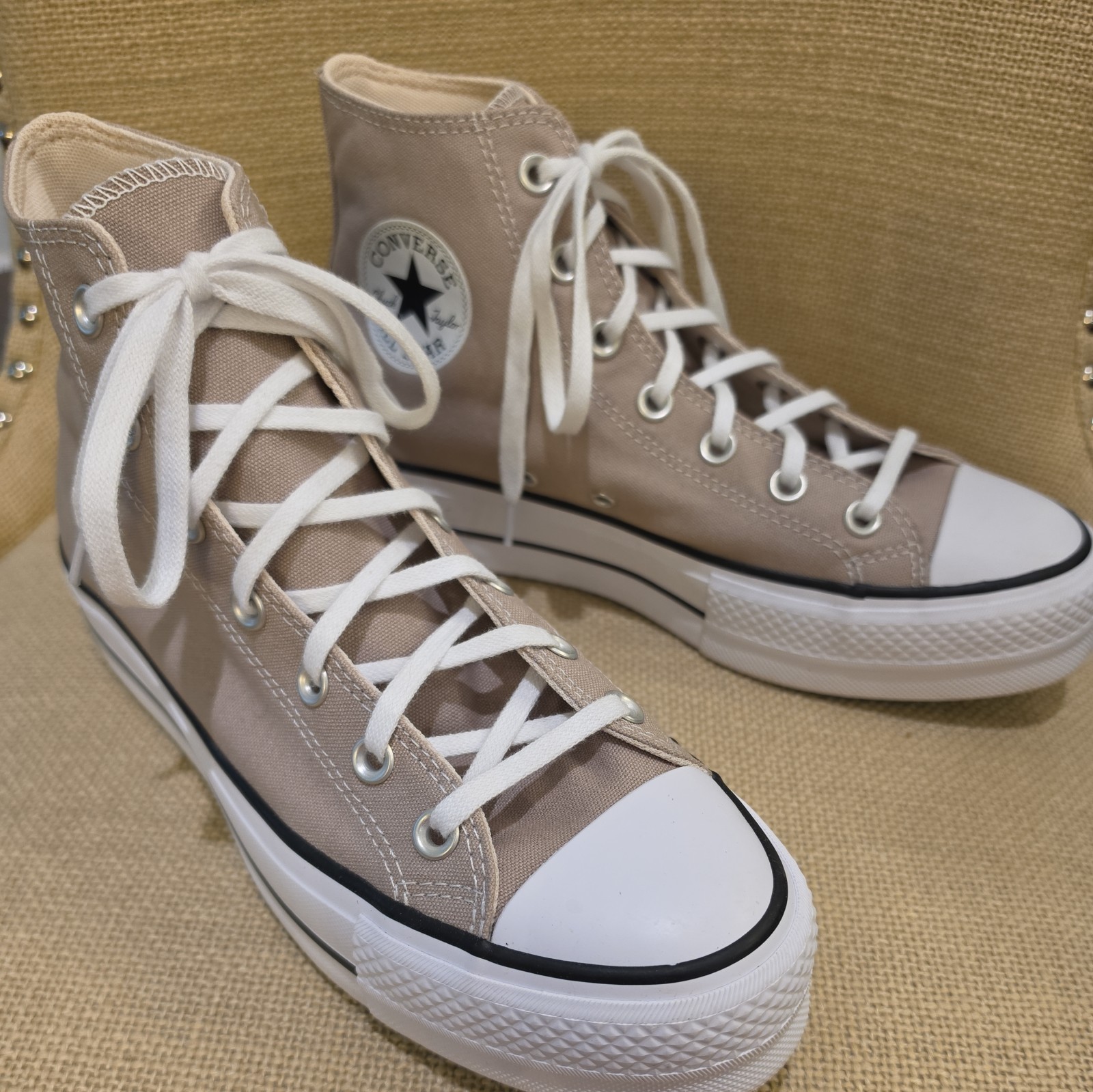 CONVERSE CHUCK TAYLOR ALL STAR LIFT PLATFORM HIGH TOP SNEAKERS A06139F HTF TAUPE