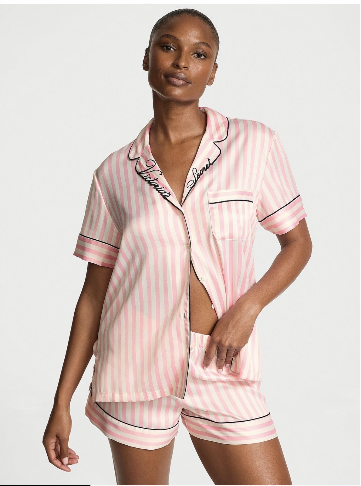 Victoria’s Secret Signature Satin Short Pajama Set Embroidered Collar $79.95