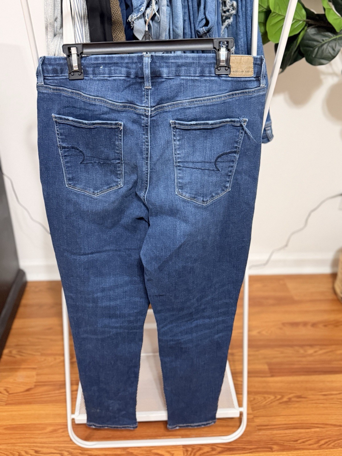 American Eagle Curvy High Rise Jegging Next Level Stretch Blue Medium Wash 16