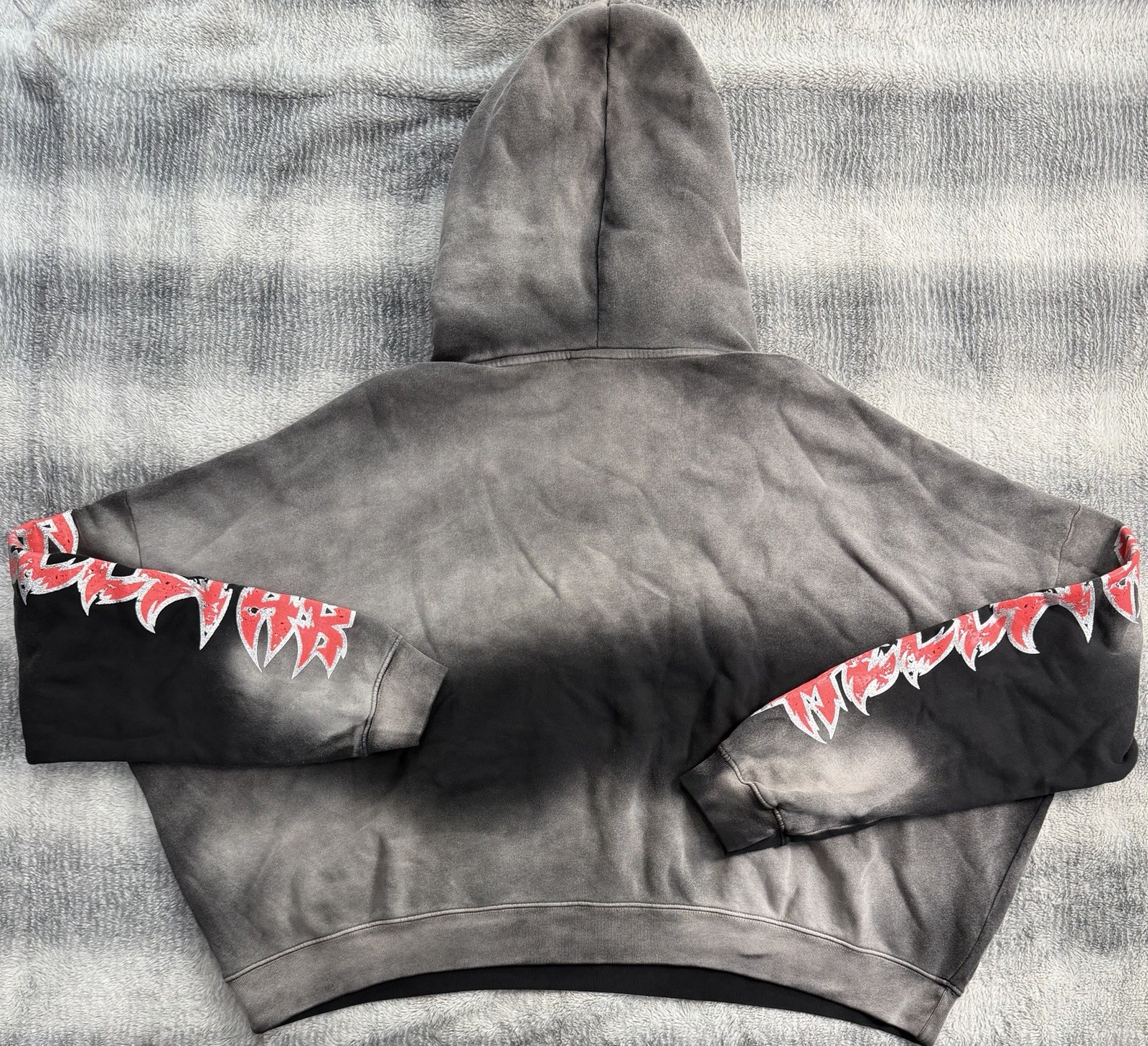 Size XL – 2026 Hellstar Stars Shine Graffiti Hoodie