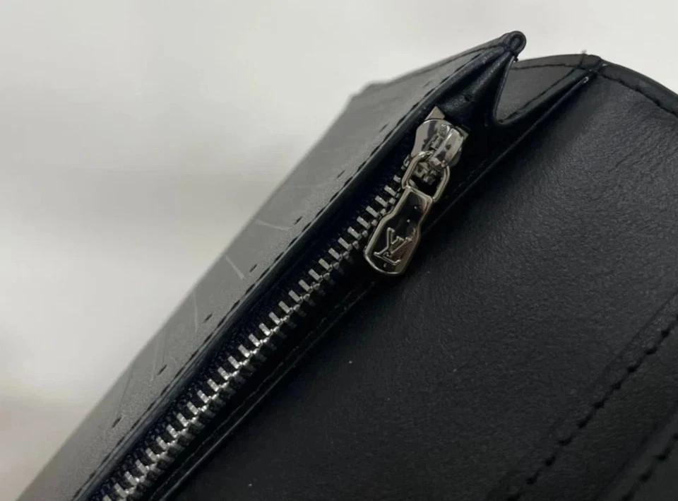 Louis Vuitton Damier Infini Porte feiulle Brazza Long Wallet Black