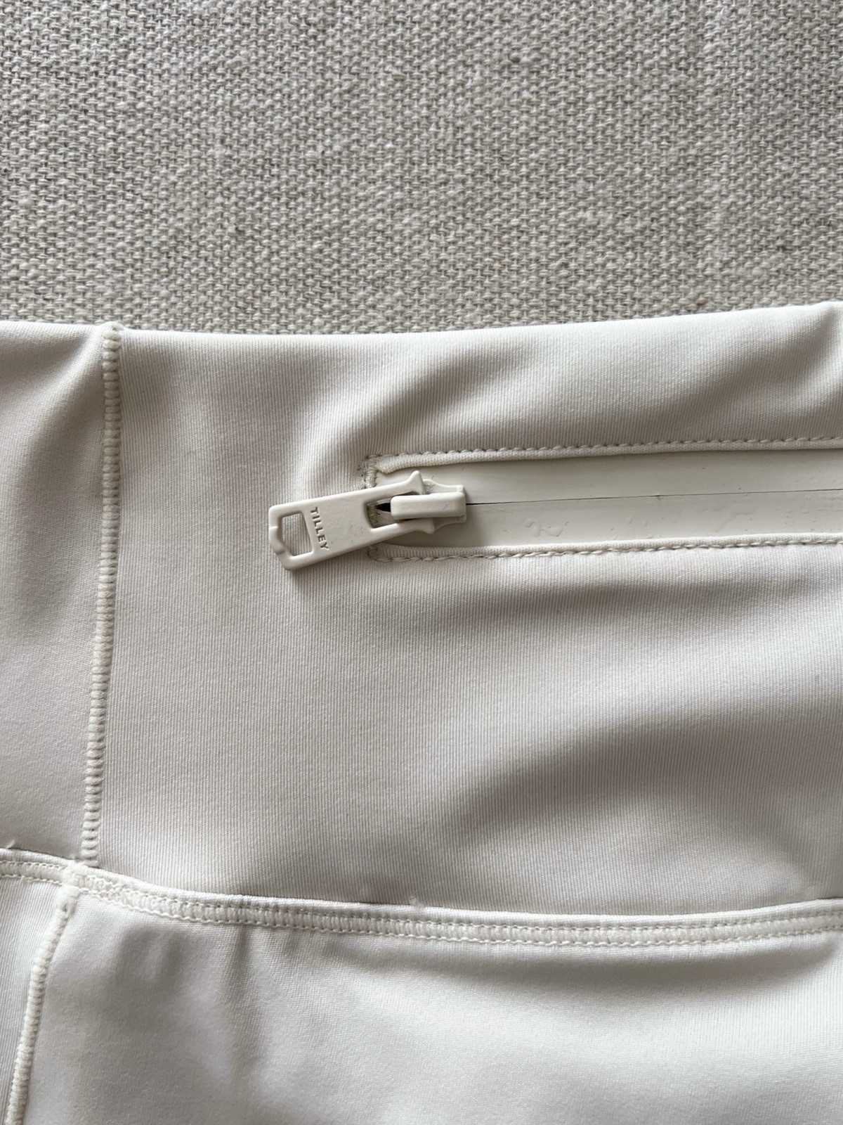 £58 NWT Tilley Trek Shorts Chalk White XS