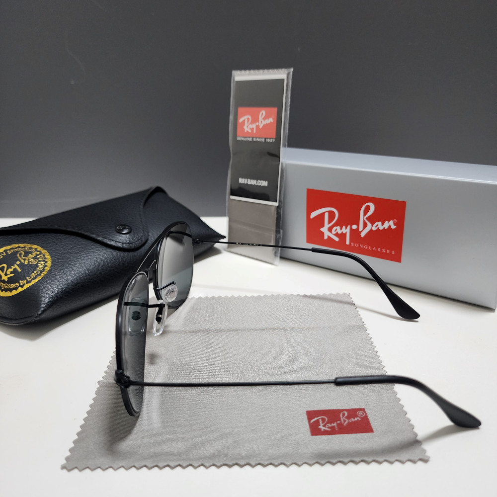 Ray-Ban RB3025 Aviator Pilot Sunglasses Black Frame Glass Gray Lens 58-14 mm