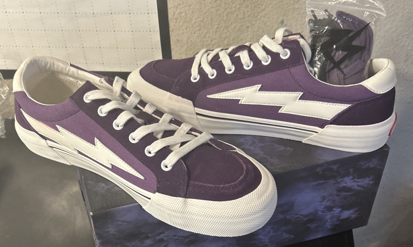 Revenge X Storm V2 Dark Violet White Sz9m Low Top Extra Laces