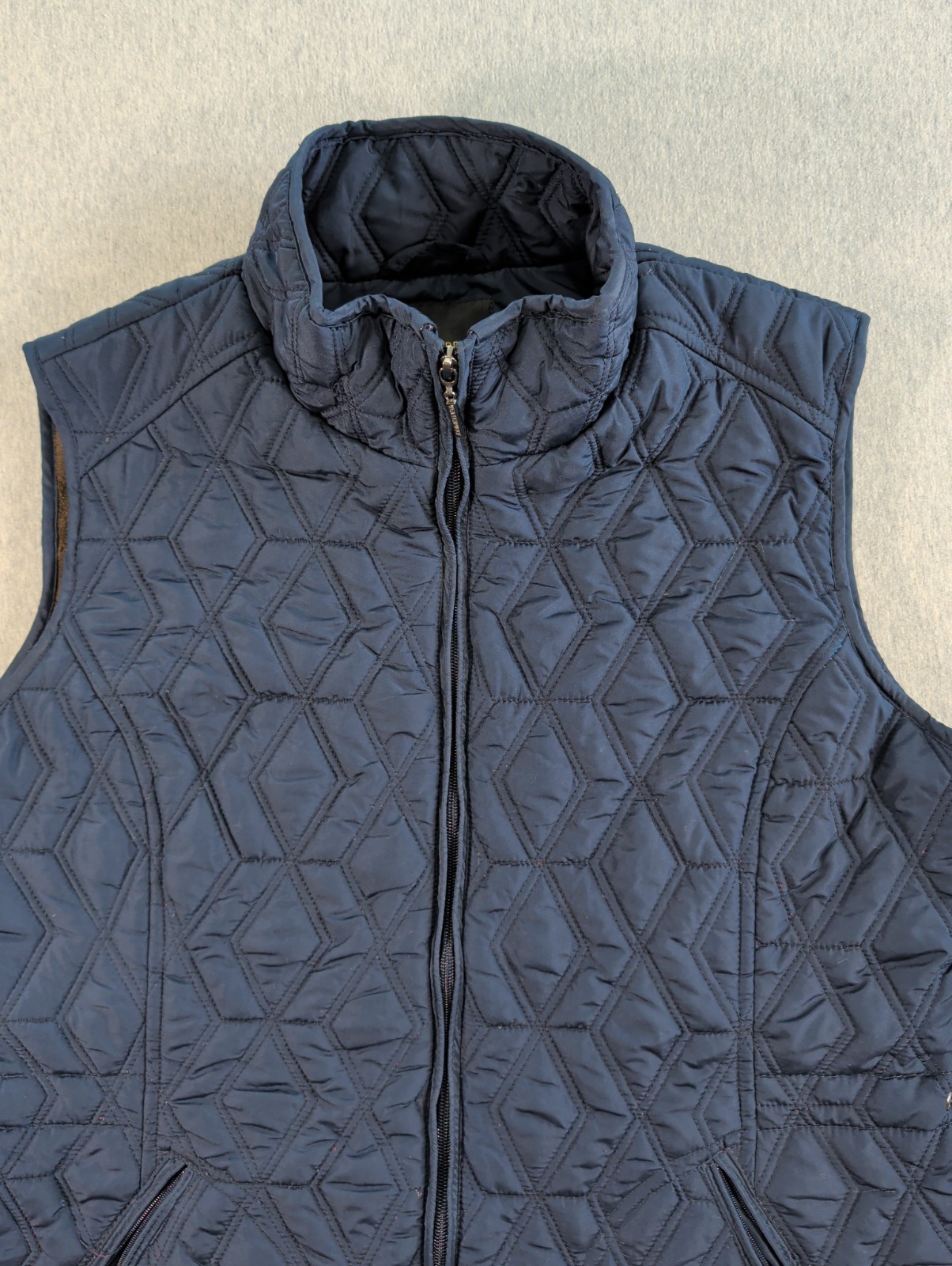 Weatherproof Fleece Lined Quilted Vest Full Zip, Zip Pockets Adjustable Back L