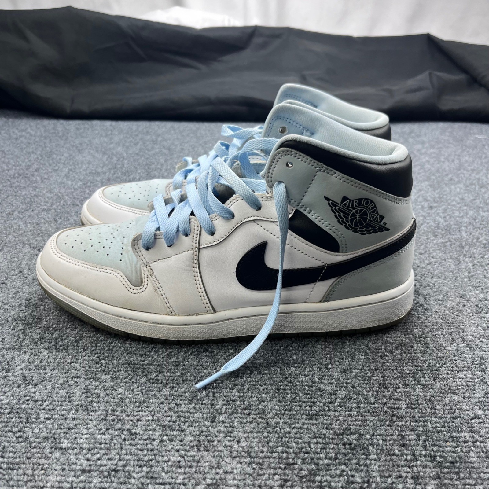 Jordan Air Jordan 1 Mid Basketball Ice Blue White Black Sneakers DV1308-104