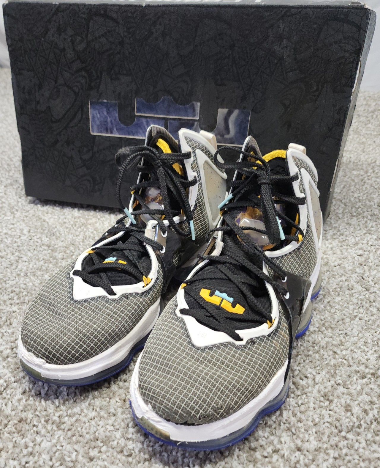 Nike LeBron 19 Hardwood Classic Laker Purple Gold Black Men Size 9.5