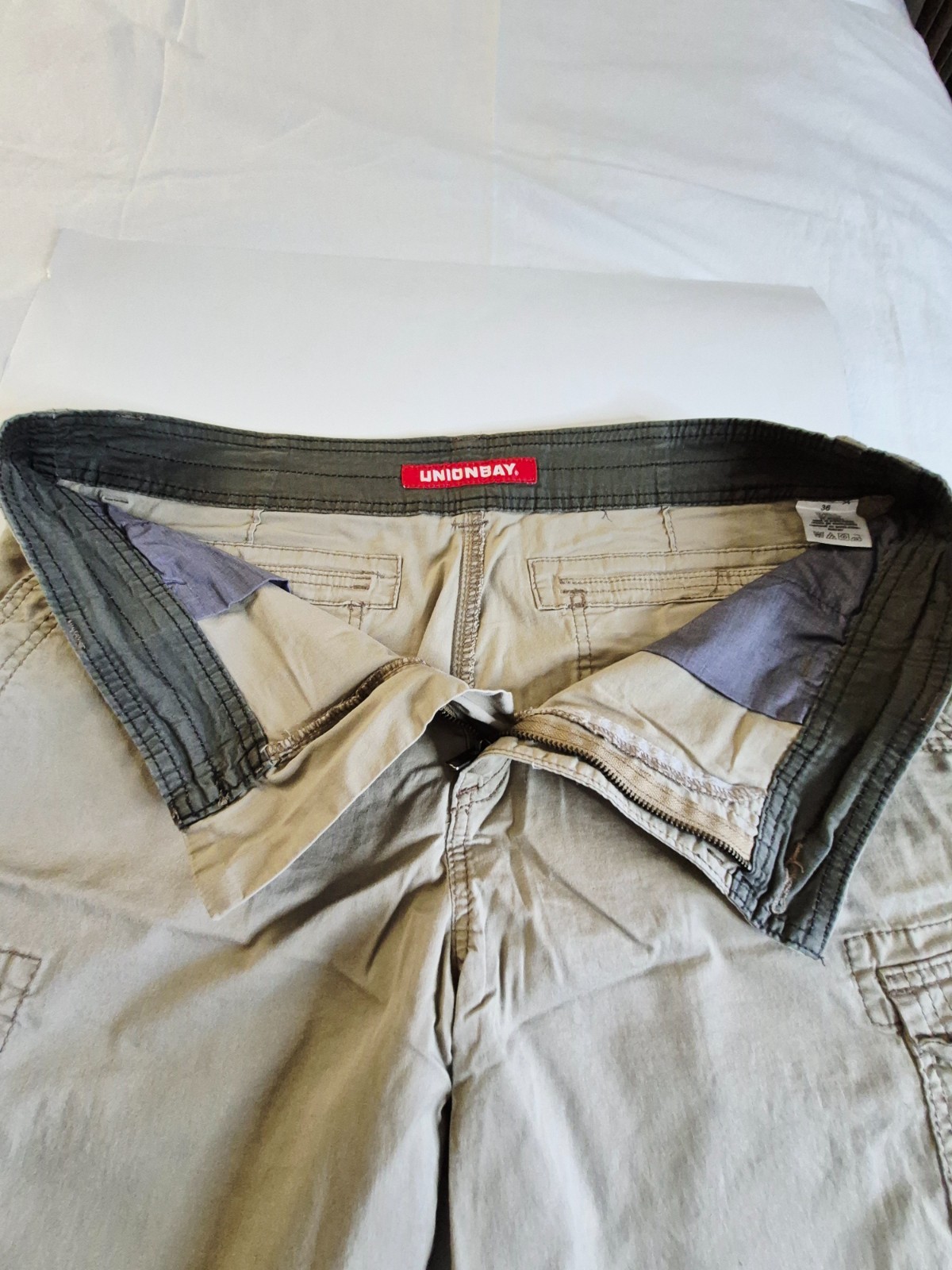 UNIONBAY Men’s Cargo Shorts Tan Color 98% Cotton Size 38, NWT