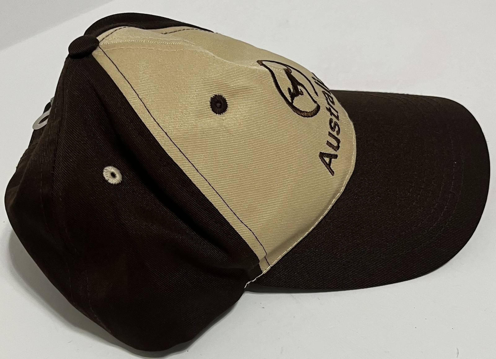Australia Kangaroo Embroidered Baseball Cap Hat Adjustable Brown Tan Souvenir