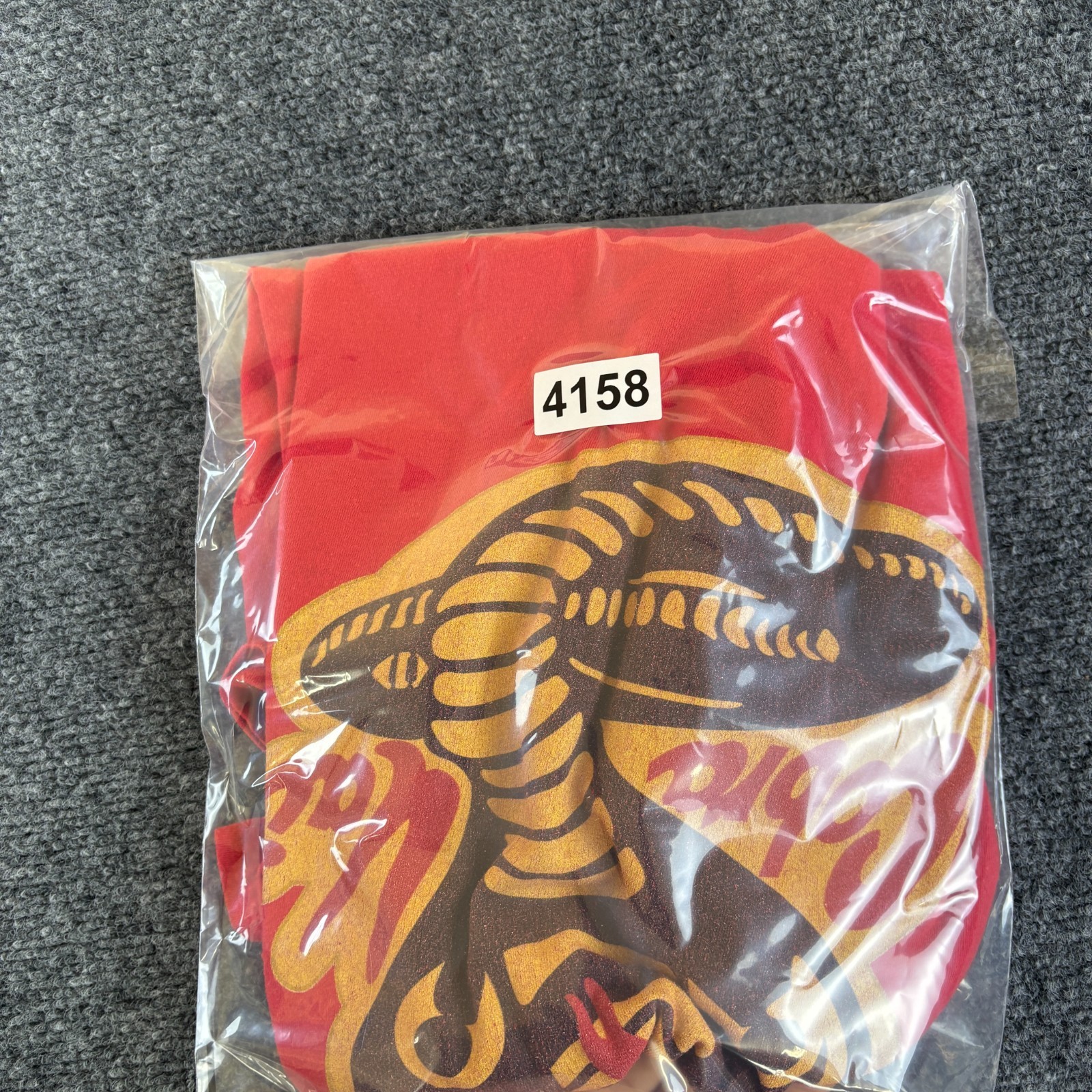 Gildan Softstyle Cobra Kai T-Shirt Mens Large Red Graphic Print Cotton Casual