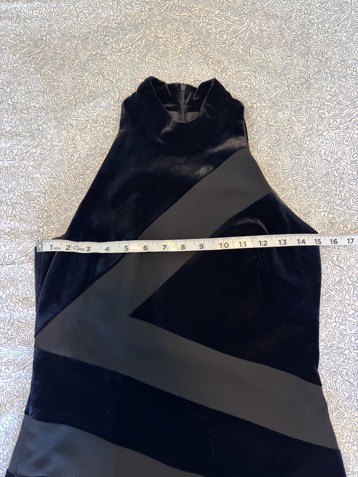 Vintage 90s Shelli Segal Black Velvet Geometric Halter Mini Dress Womens 4