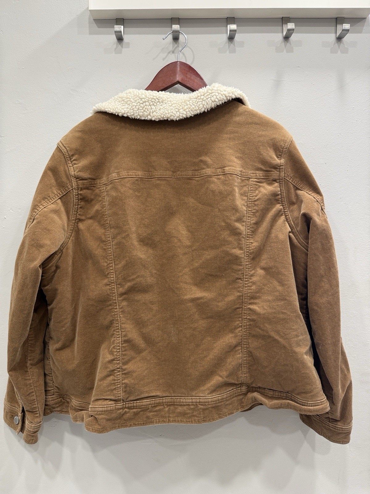 Universal Thread Women’s Brown Sherpa Lined Button Jacket M Collared Pockets
