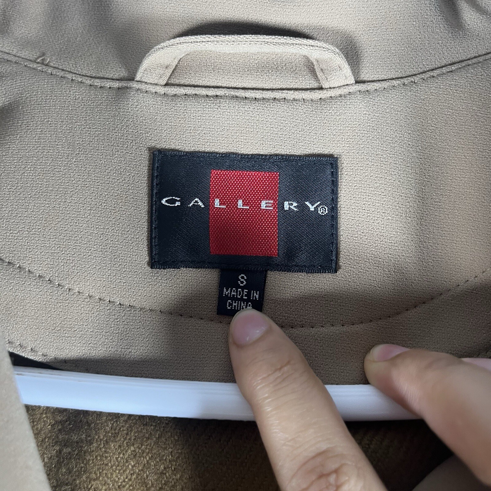 Gallery Womens Overcoat Size S Beige Polyester Button Closure