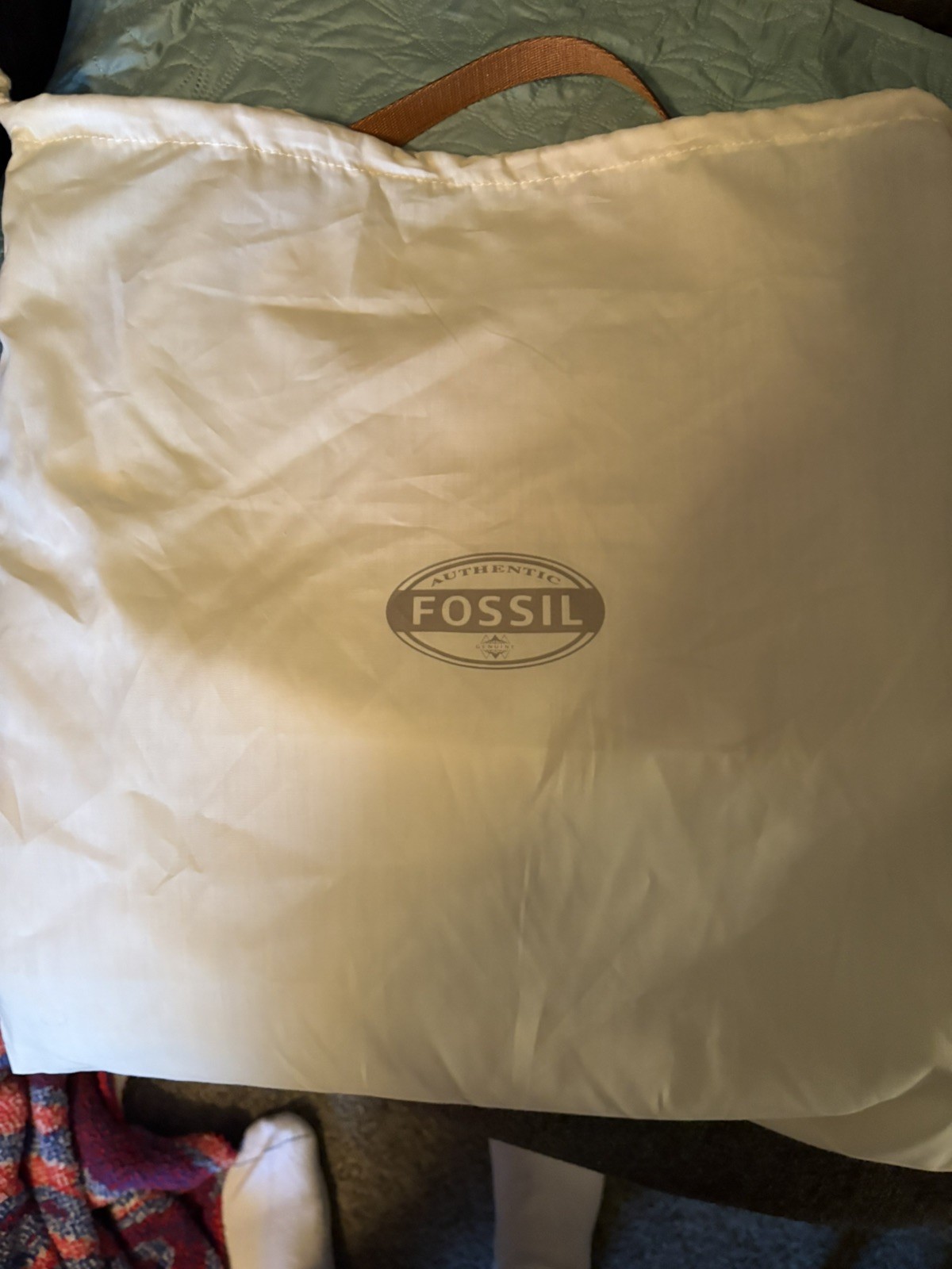 Fossil White Leather Crossbody Bag Pebbled Leather Adjustable with dust bag