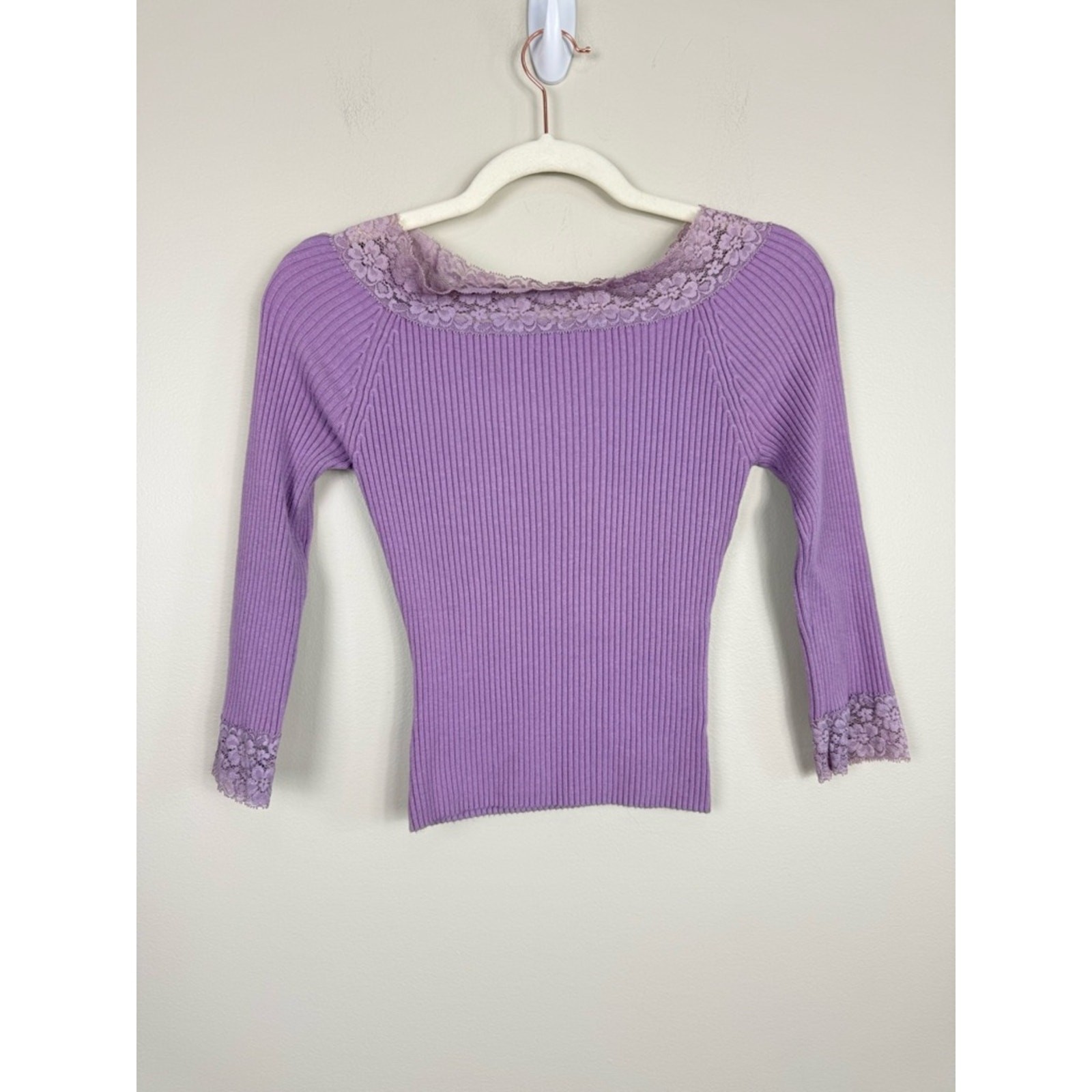 Coppy Key Lace Off the Shoulder Top Medium Y2K Lilac Ribbed Lace-Trim Knit