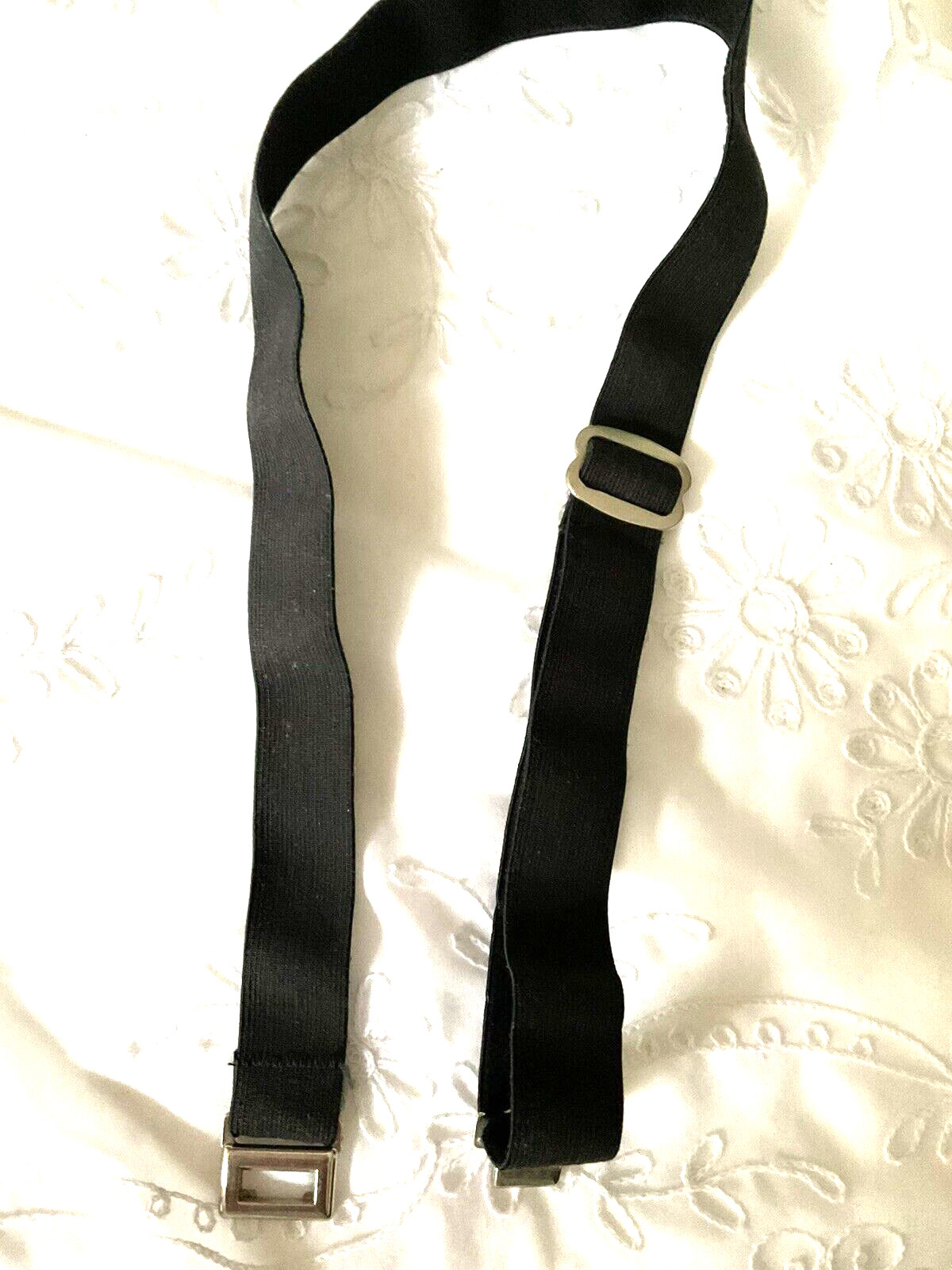 Kids Black Belt Elastic Stretch Adjustable Clip Interlocks Good Condition