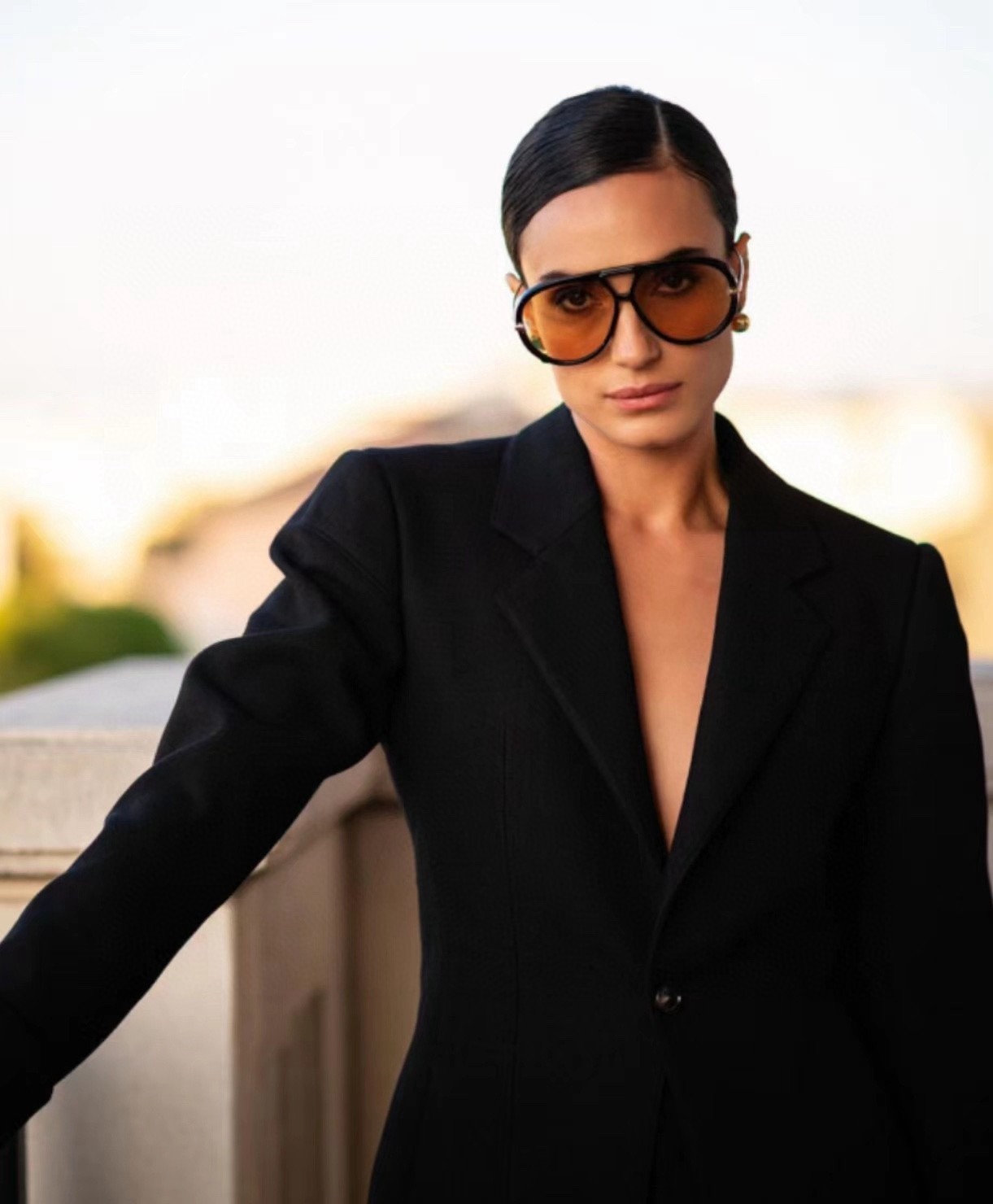 BOTTEGA VENETA BV1273 SUNGLASSES OVERSIZED BLACK FRAME YELLOW LENS UNISEX NEW