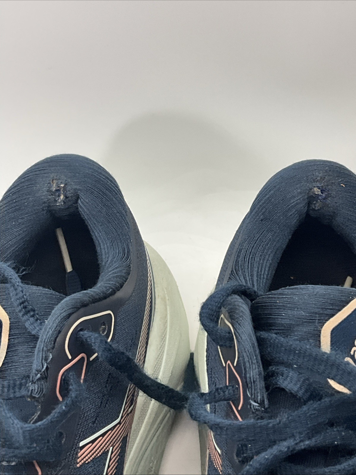 ASICS Gel-Kayano 30 Womens Sz 7 Running Shoes Navy Rose Gold 1012B357