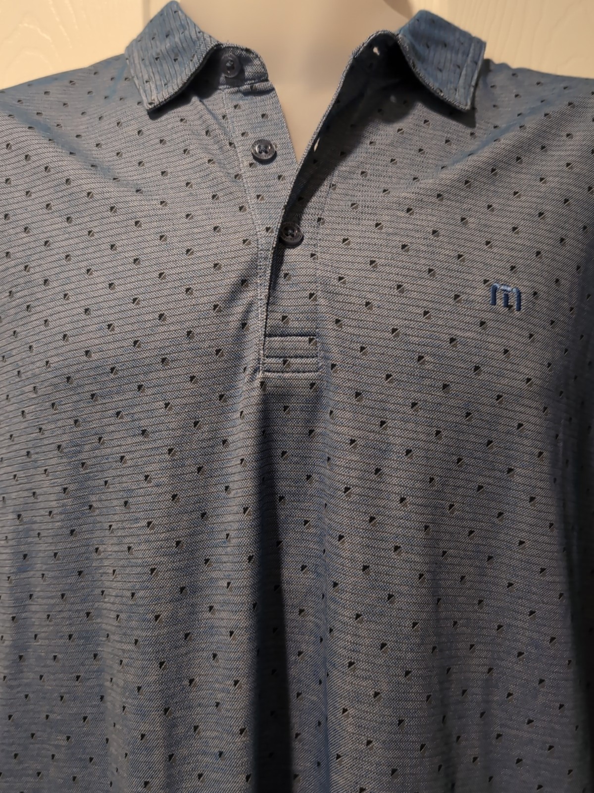 Travis Mathew Short Sleeve Golf Polo Men’s Sz LG Cotton Polyester Blend EUC