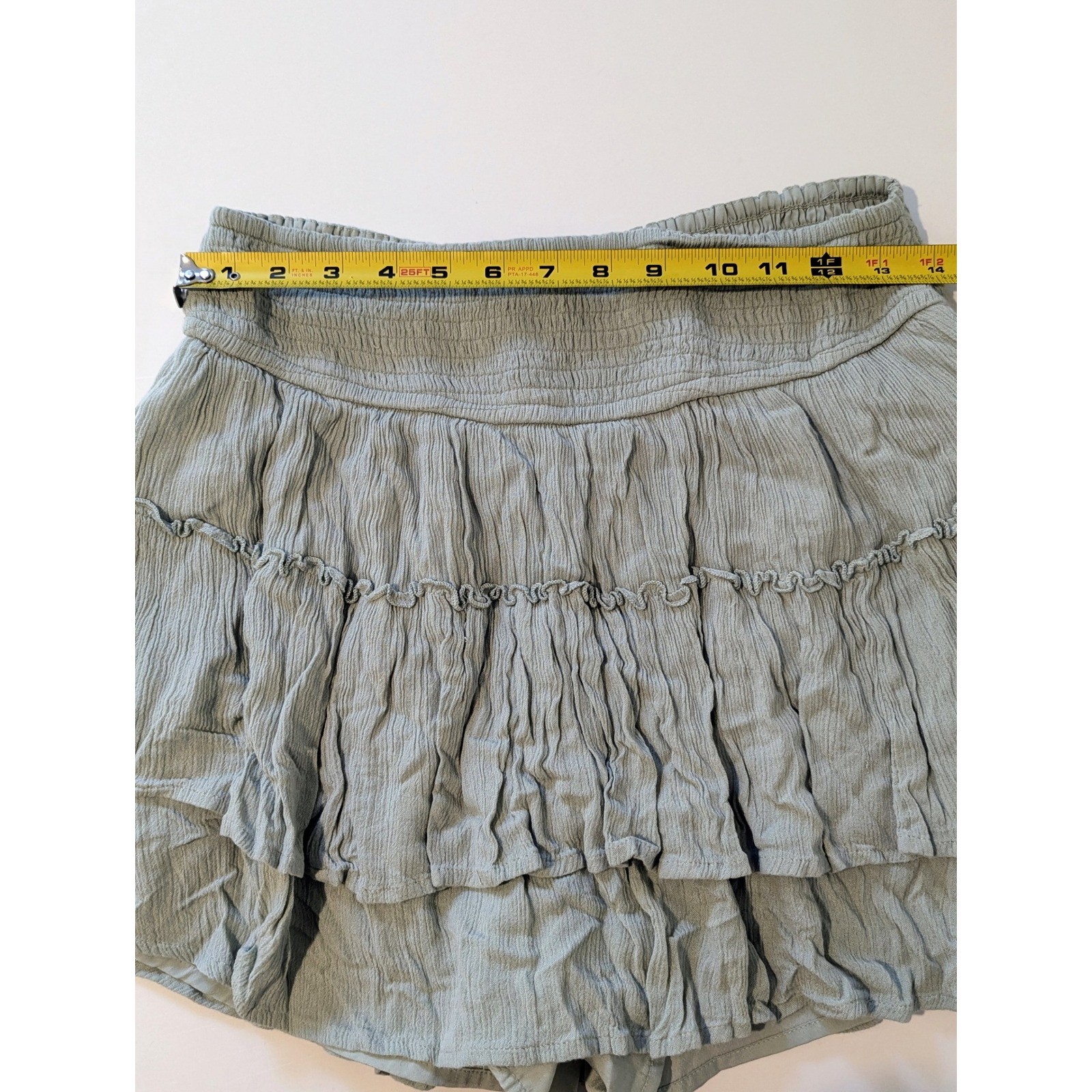 Hollister Sage Green Smocked Tiered Ruffle Skort Mini Skirt with Pockets Large