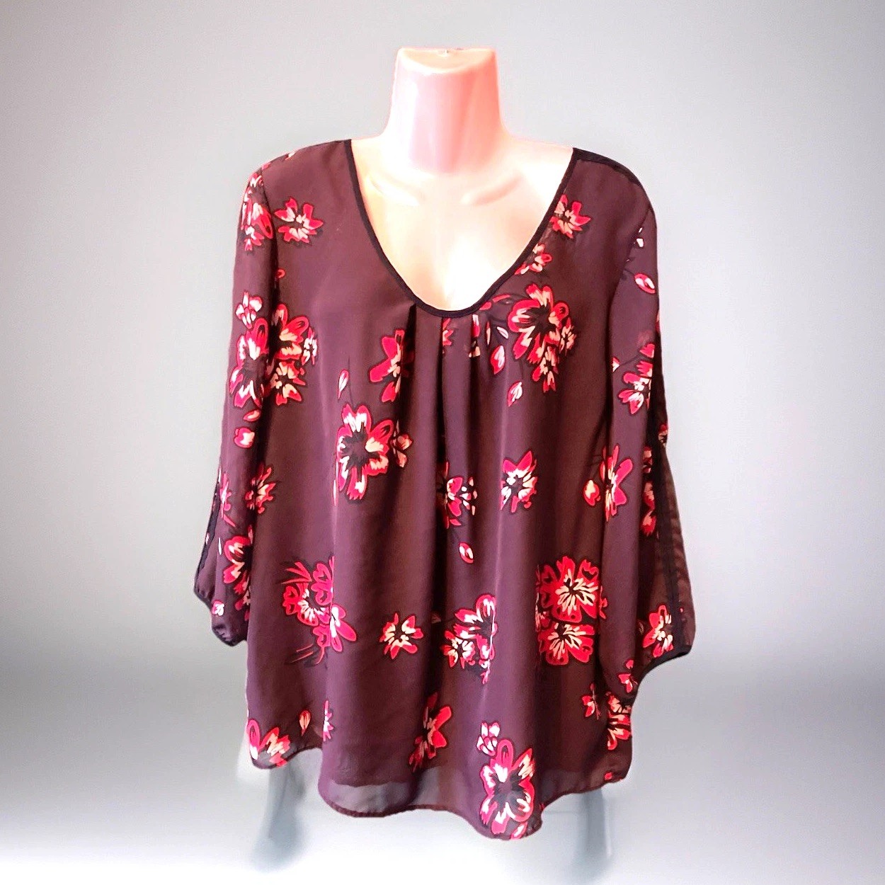 Ladies Epilogue Purple & Pink Floral Top 1/2 Open Sleeve Floaty Size 18 BNWOT